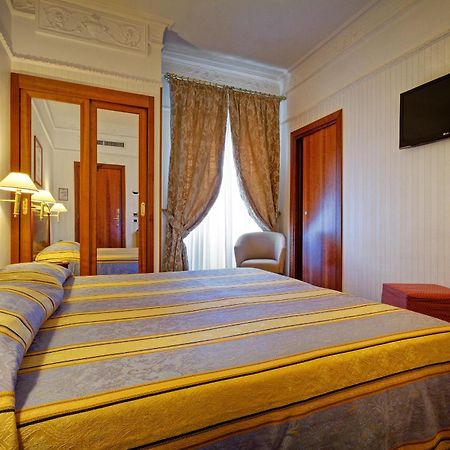 Готель Residenza Romacentro Екстер'єр фото