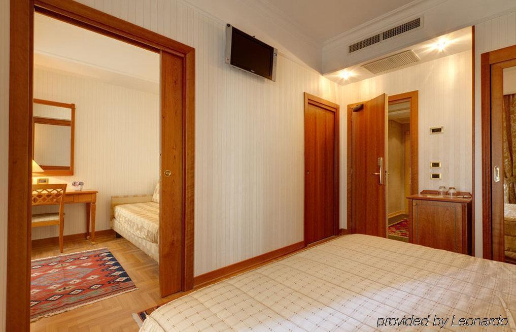 Готель Residenza Romacentro Екстер'єр фото